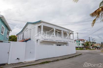 RENTAL: Stunning 2 Story 3-bedroom Home, Belize