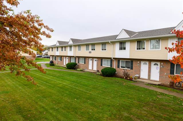 Townhome For Rent at 308 W Union St, Medina, OH, 44256 | Point2