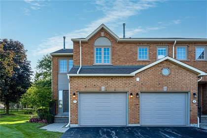 Picture of 2 HUNTINGWOOD Avenue, Unit #24, Dundas, Ontario, L9H6X3