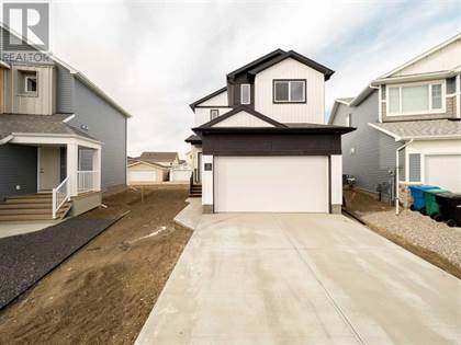 Picture of 26 Goldenrod Place W, Lethbridge, Alberta, T1J5W9