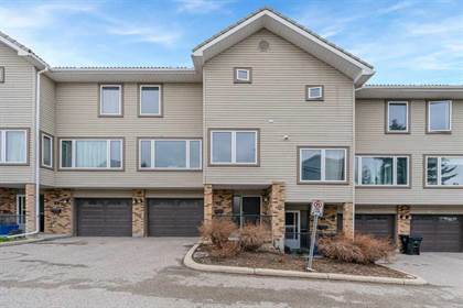 Picture of 10 Coachway Gardens SW, Calgary, Alberta, T3H 2V9