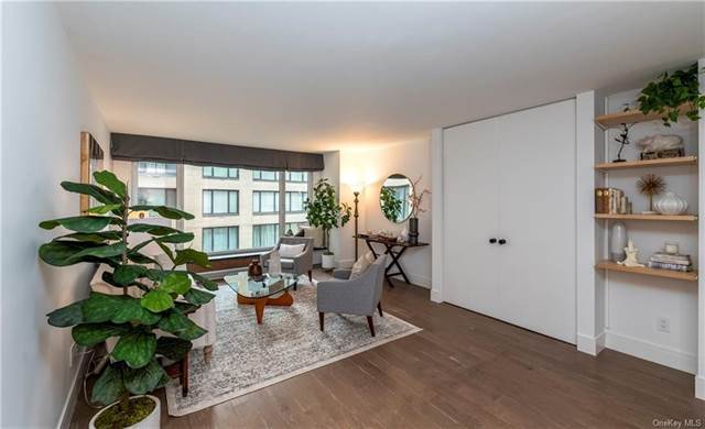 House For Sale at 200 Central Park S, Manhattan, NY, 10019 | Point2