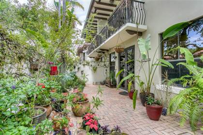 Townhome For Sale at 3053 Indiana St, Miami, FL, 33133 | Point2