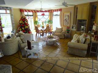 Beautiful 3BR Golf Home w/Large Office & Separate Apartment, Cariari, Heredia