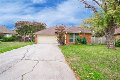 Picture of 1517 Brook Forest Drive, Mansfield, TX, 76063