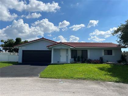 7520 NW 44th Ct, Coral Springs, FL, 33065