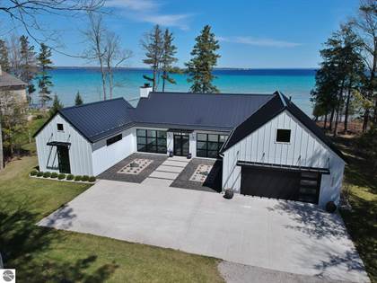 Residential Property for sale in 8624 N Dawn Haven Road, Northport, MI, 49670