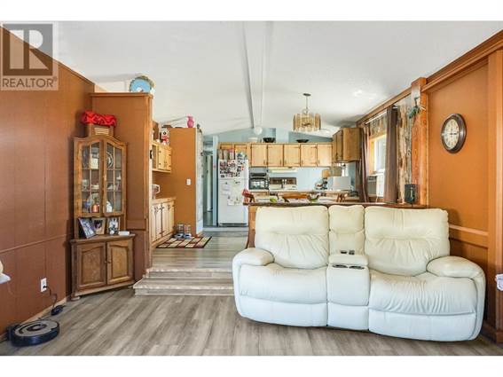 Mobile Home For Sale at 13 584 COLUMBIA AVENUE, Kitimat, British ...