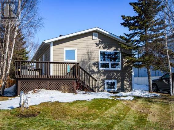 House For Sale At 5020 Finlayson Drive, Yellowknife, Northwest 