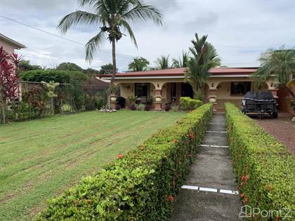 Large Private Home in the Center of Jaco Beach, Jaco, Puntarenas