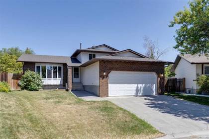 Picture of 132 Woodford Drive SW, Calgary, Alberta, T2W 4C3