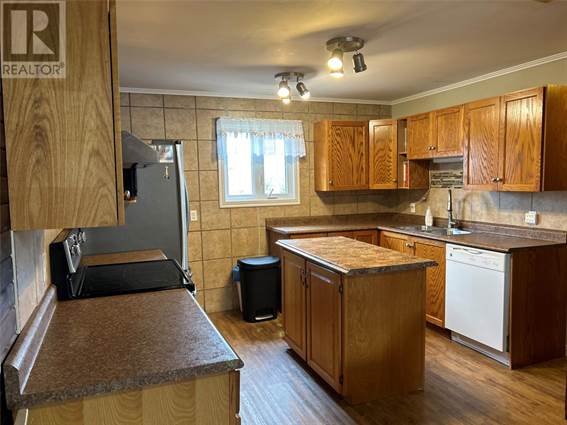 House For Sale At 76b Memorial Drive, Lumsden, Newfoundland And 