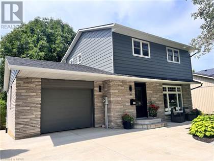 Picture of 302 DAWNROSE Drive, Goderich, Ontario, N7A4B1