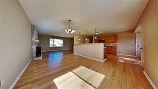 12562 Parkway Acres Court, Maryland Heights, MO, 63043