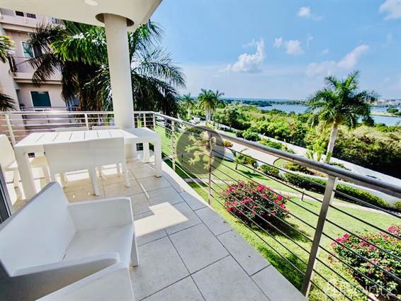 Stylish Condo with a Chic Vibe, Sint Maarten