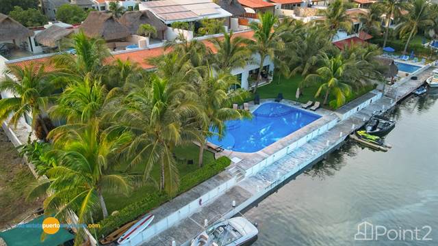 Luxurious 3+ Bedroom Marina Front Townhouse w/ Boatslip, Quintana Roo - photo 73 of 78