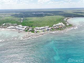 Ocean View 2 Bed Penthouse with Private Rooftop and Jacuzzi, Akumal, Quintana Roo