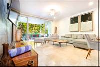 Beautiful and spacious 2 bedroom condo by mamitas beach in Playa del Carmen, Playa del Carmen, Quintana Roo