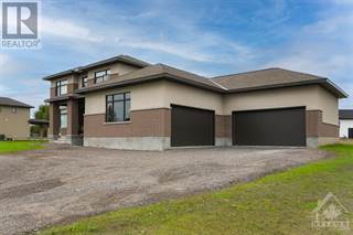 6484 PRINCE OF WALES DRIVE, North Gower, Ontario, K0A2T0
