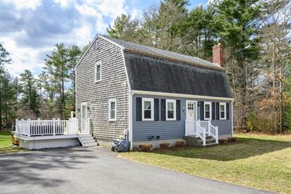 21 Hillside Rd, Plymouth, MA 02360