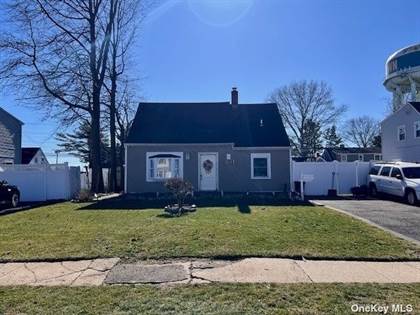 Picture of 60 Periwinkle Road, Levittown, NY, 11756