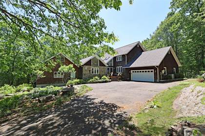 Picture of 8 Indian Hill Road, Redding, CT, 06896