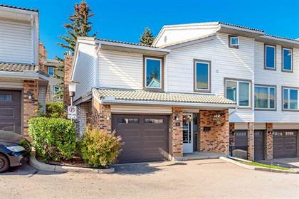 Picture of 85 Coachway Gardens SW, Calgary, Alberta, T2H2V9