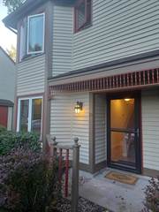 67 Fifth Street 13, Dover, NH, 03820