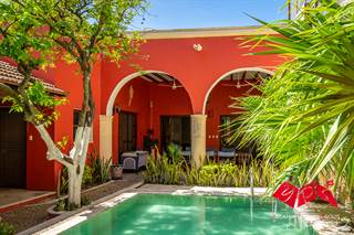 Residential Property for sale in COLONIAL STYLE GEM WITH BEAUTIFUL GARDEN IN BARRIO DE SANTIAGO, Merida, Yucatan