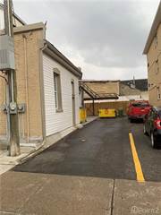 Well maintained profitable commercial/residential building in St Thomas, St. Thomas, Ontario