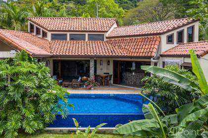 Gorgeous home in Lapas de Escobal, Selva Rio Estates Casa #1, Atenas, Alajuela