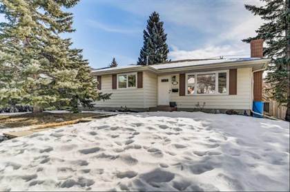 Picture of 7383 Silver Springs Road NW, Calgary, Alberta, T3B 3X1