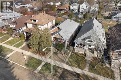 Picture of 498 ELM AVENUE, Windsor, Ontario, N9A5H1