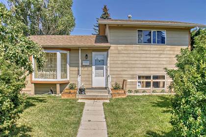 Picture of 1344 Pennsburg Road SE, Calgary, Alberta, T2A 2J9
