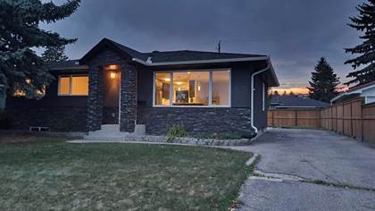 Picture of 177 Westminster Drive SW, Calgary, Alberta, T3C 2T5