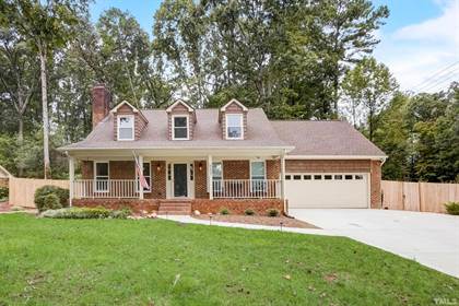 8437 Two Courts Drive, Raleigh, NC, 27613