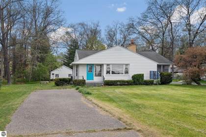 Residential Property for sale in 815 PINE GROVE AVENUE, Traverse City, MI, 49686