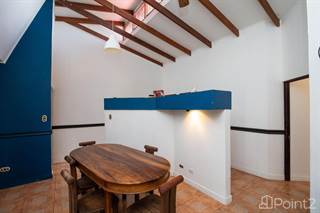 Naranjito Home With Four One Bedroom Apartments, Quepos, Puntarenas
