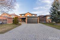 Photo of 570 Laurier Cres, Pickering, ON