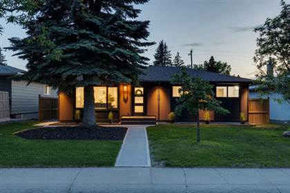 Picture of 171 Havenhurst Crescent SW, Calgary, Alberta, T2V 3C7