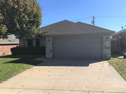 Picture of 779 Deauville Circle East, Fort Worth, TX, 76108