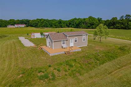 Picture of 1617 County Road 1470, Moberly, MO, 65270