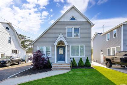 Picture of 2448 S Saint Marks Avenue, Bellmore, NY, 11710