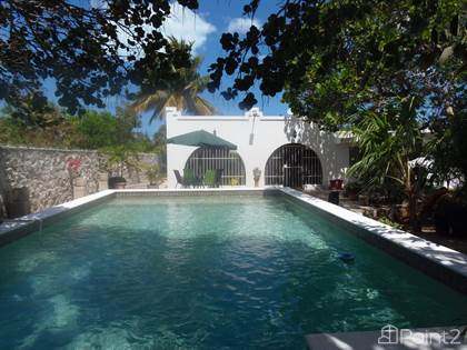3 Bedrooms, 3 Bathrooms w / Huge Lot, Chicxulub Puerto, Yucatan