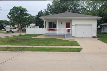 1515 Red Maple Circle, South Sioux City, NE, 68776