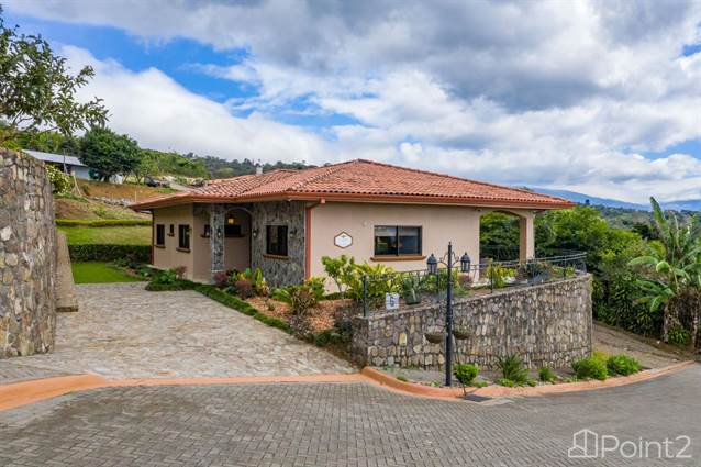 Cenizaro House In Oro Monte Gated Resort Community in Naranjo, Alajuela