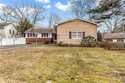 Picture of 26 Pine Point Drive, Bridgeport, CT, 06606