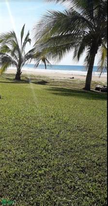 Land For Sale At Los Pelicanos Condominio Playa Las Tortugas 32- A, Las 