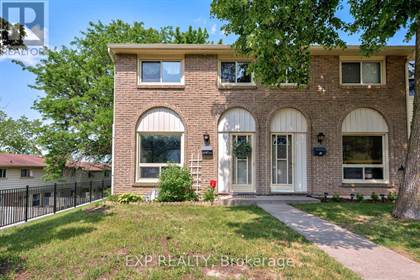 Picture of 165 GREEN VALLEY DR 47, Kitchener, Ontario, N2P1K3