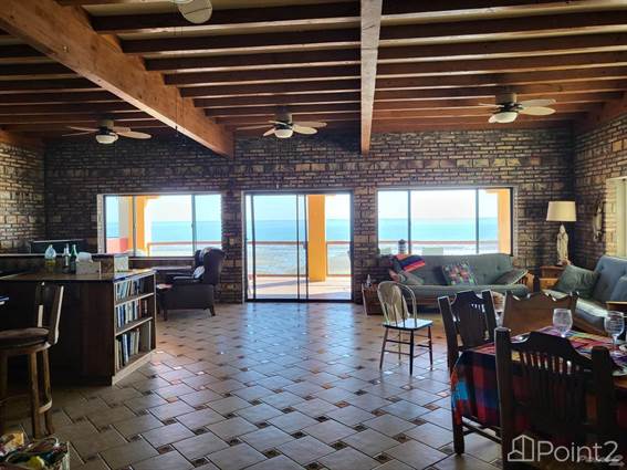 Oceanfront home with beach access next to a boat ramp, Baja California